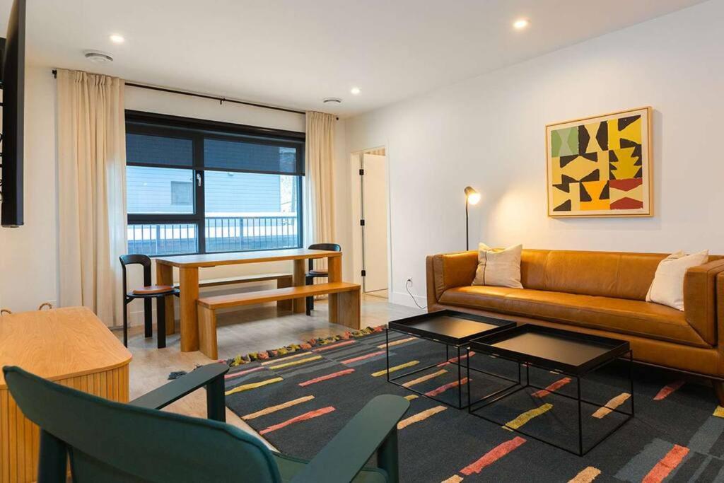 Tally Ho By Revelstoke Vacations Екстер'єр фото