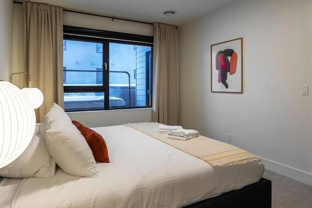 Tally Ho By Revelstoke Vacations Екстер'єр фото