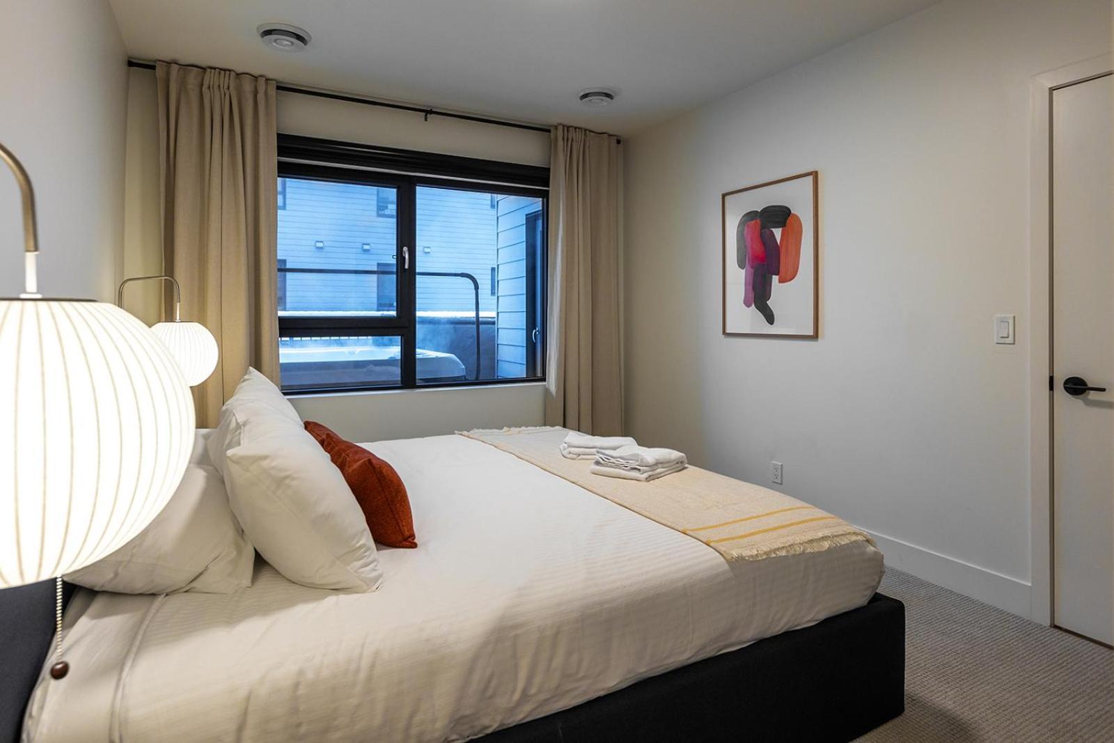 Tally Ho By Revelstoke Vacations Екстер'єр фото