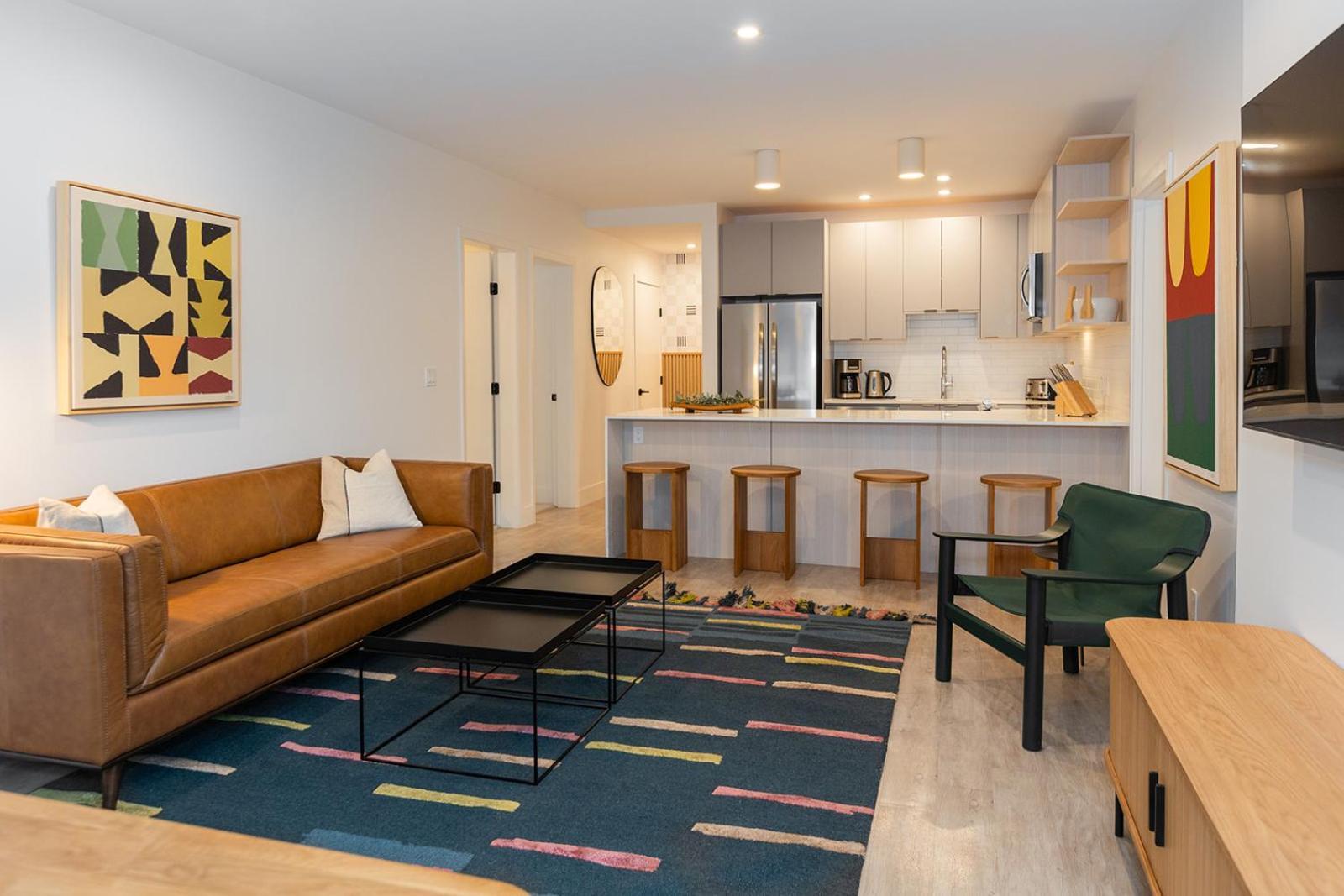 Tally Ho By Revelstoke Vacations Екстер'єр фото