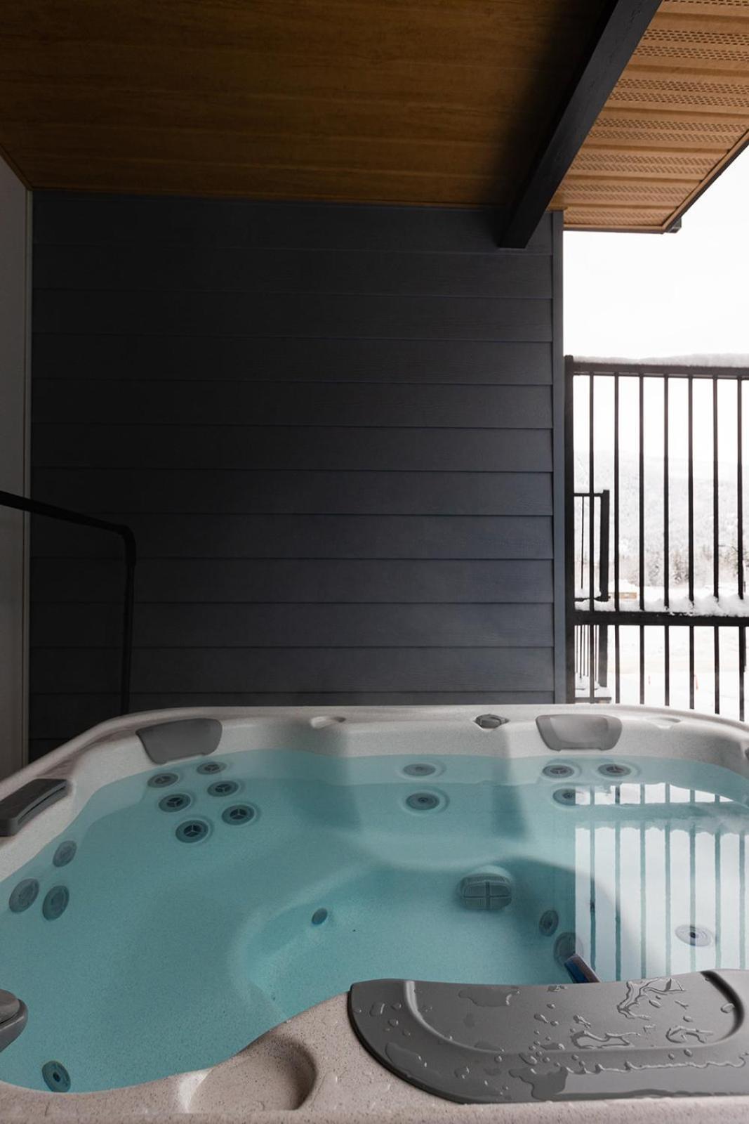 Tally Ho By Revelstoke Vacations Екстер'єр фото