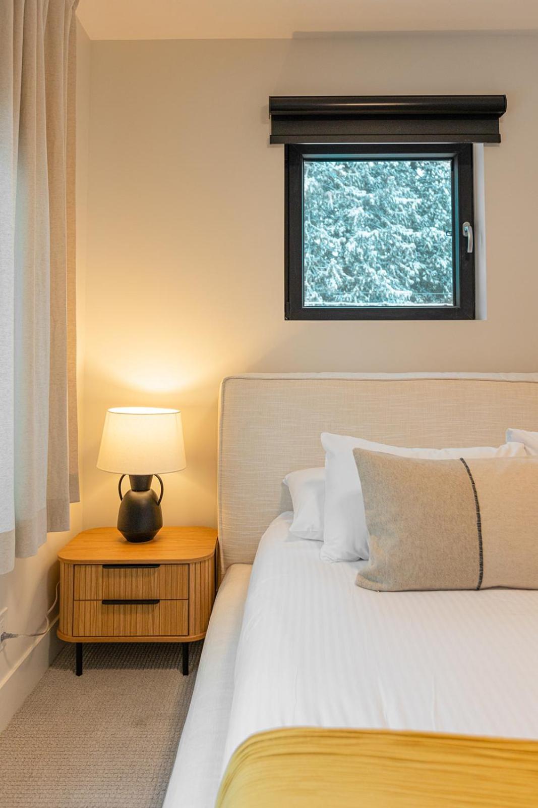 Tally Ho By Revelstoke Vacations Екстер'єр фото